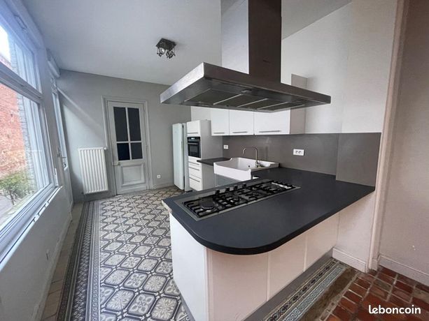 Maison 6 pièces 204 m²