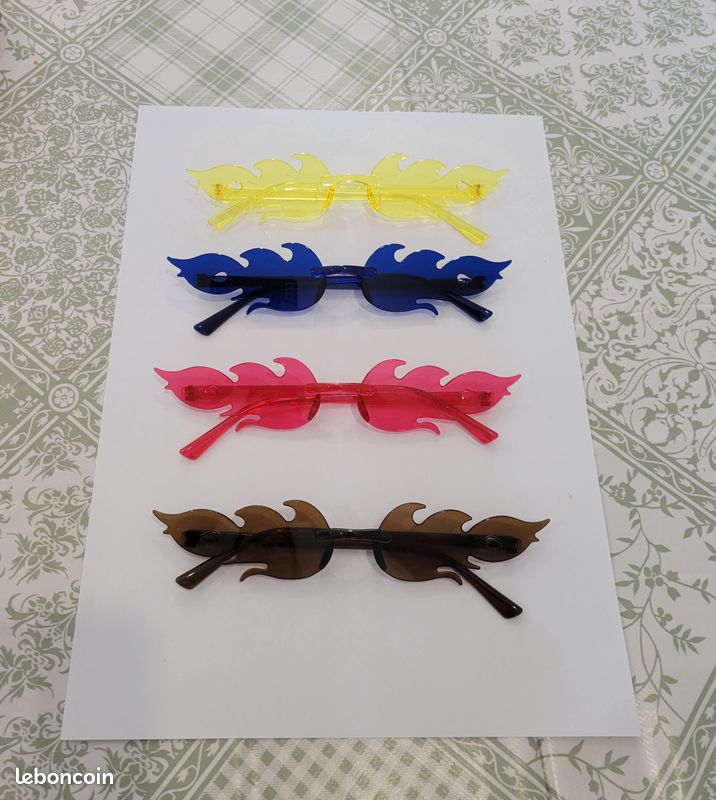 Lunette Carnaval Lunettes Fête Colorées Lot De 14 Lunettes De Soleil Flammes - Accessoire Fête Coloré - Festival, Anniversaire, Carnaval - Unisexe Lunette Hippie Cat Eye