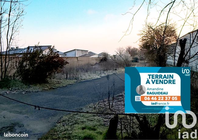 Terrain 2480 m² Poitiers