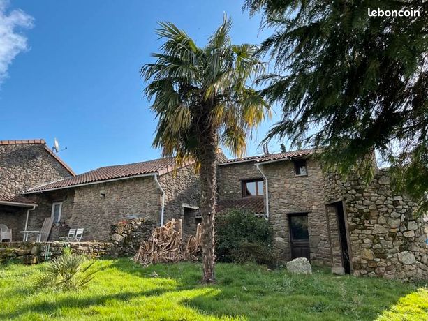 Maison 9 pièces 256 m²