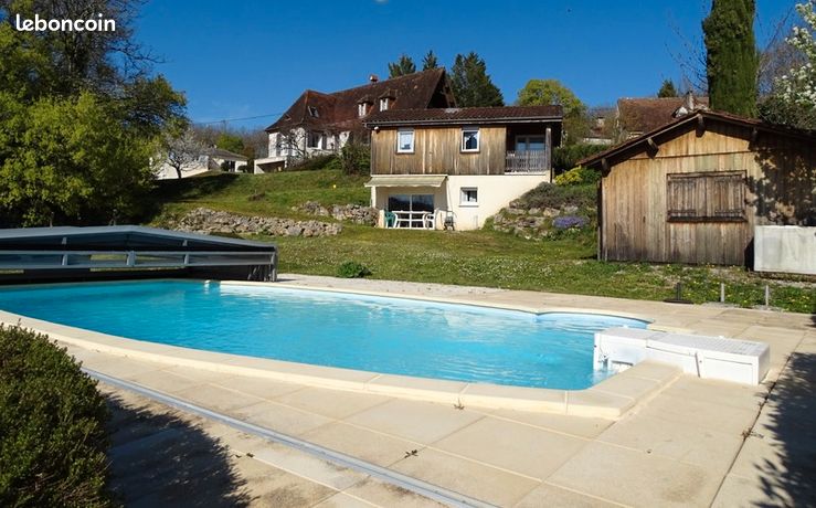 Maison 10 pièces 236 m²