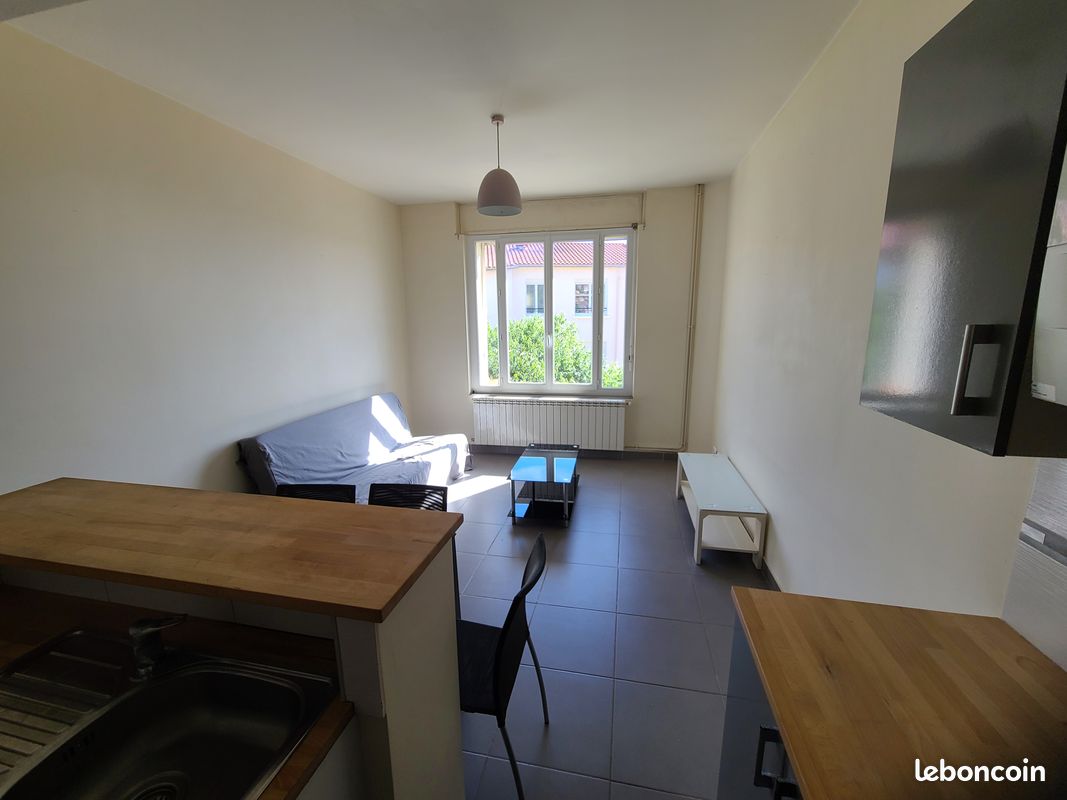 Appartement 2 pièces 40 m² · à Toulon · 40 m² · 690 €/mois