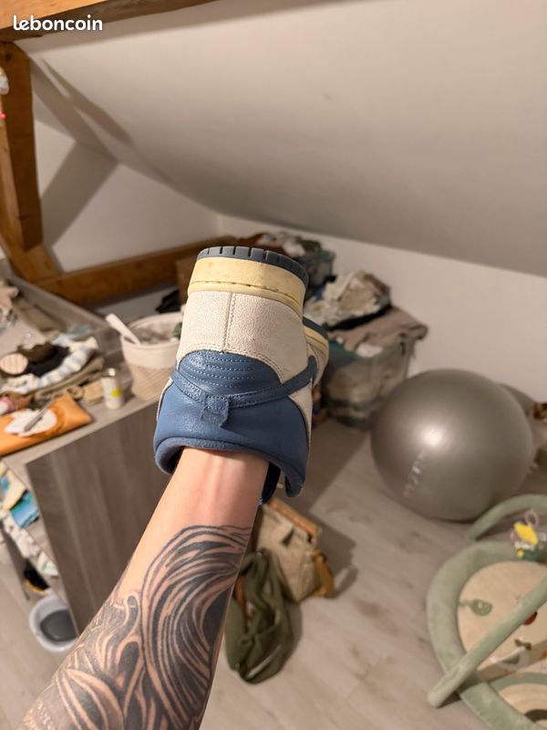 Nike dunk sb lost at sea (image 3)