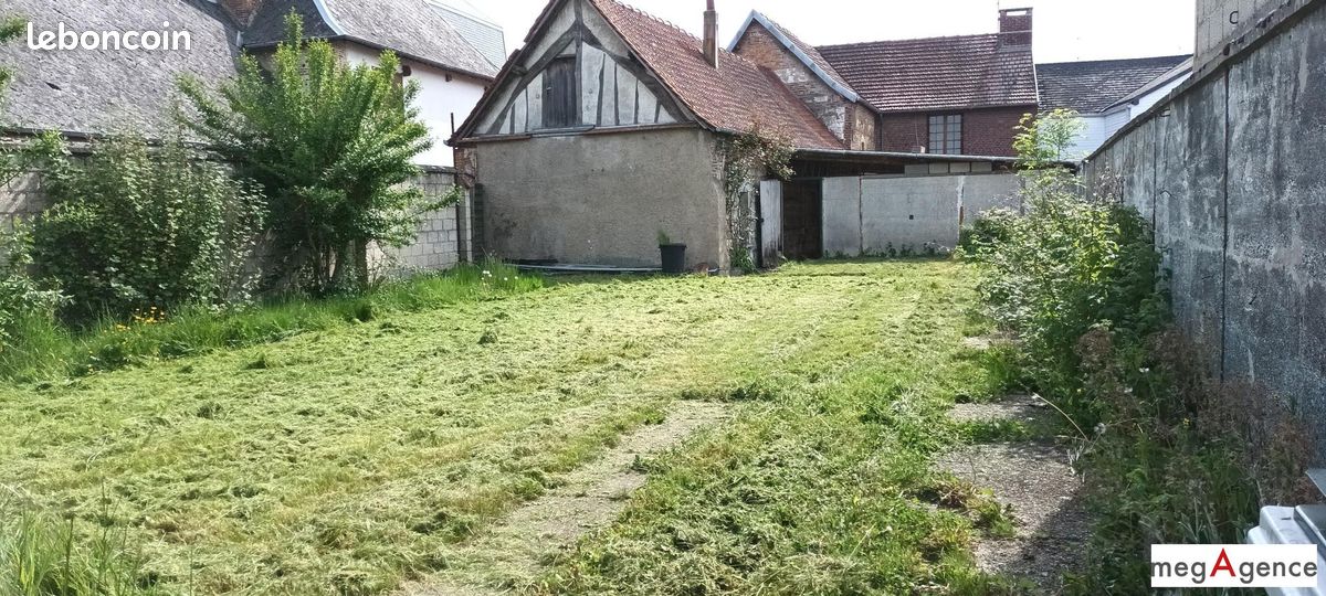 Immeuble 195 m² · à Gamaches · 195 m² · 109 000 €
