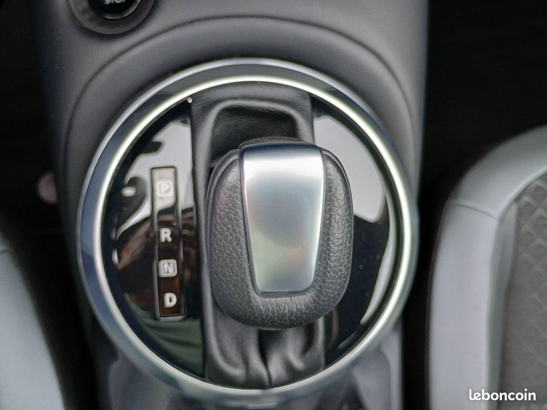 NISSAN Juke HYBRID 143 N-Connecta (image 12)