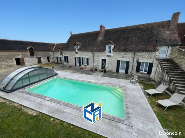 Maison 7 pièces 240 m²