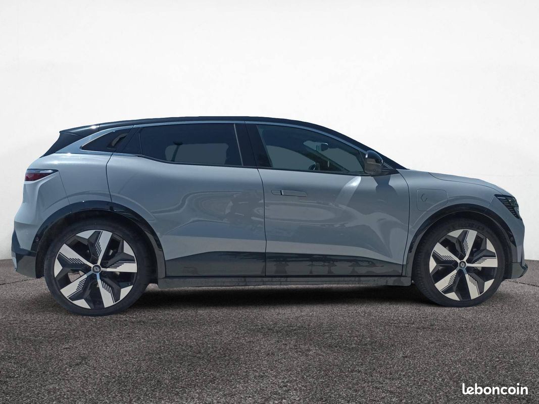 RENAULT Megane E-Tech EV60 220 ch super charge Techno (image 6)