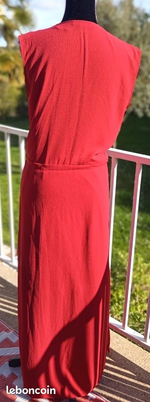 Robe longue sans manches (image 4)