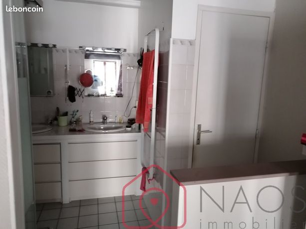 https://img.leboncoin.fr/api/v1/lbcpb1/images/06/cd/a4/06cda4b4cdfb3e1b1a4af96479ef33858594d9d2.jpg?rule=ad-image
