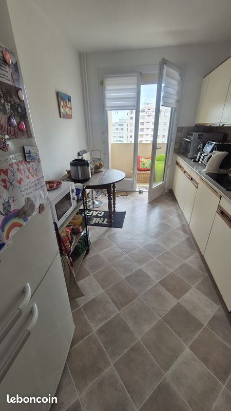 Appartement 3 pièces 68 m² · à Roanne · 68 m² · 110 000 €