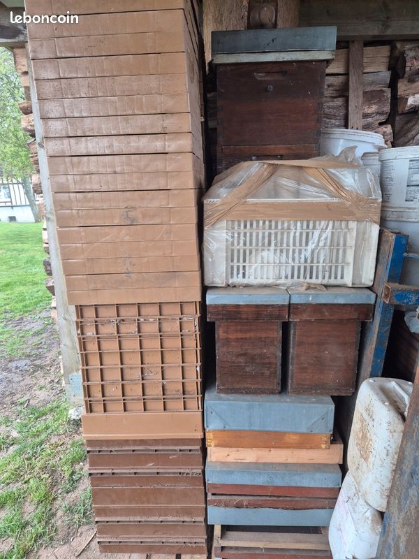 Matériel apiculture (lot complet 8 ruches dadant) (image 2)