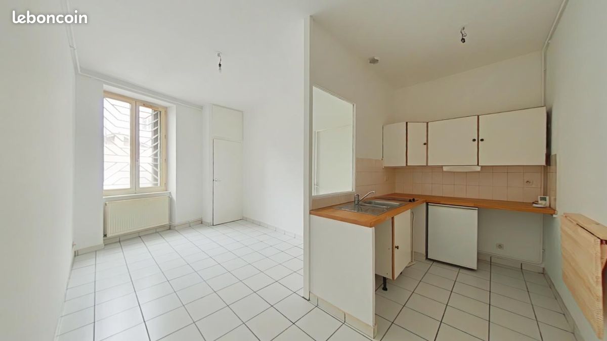 Appartement 2 pièces 36 m² · à Saint-Étienne · 36 m² · 353 €/mois