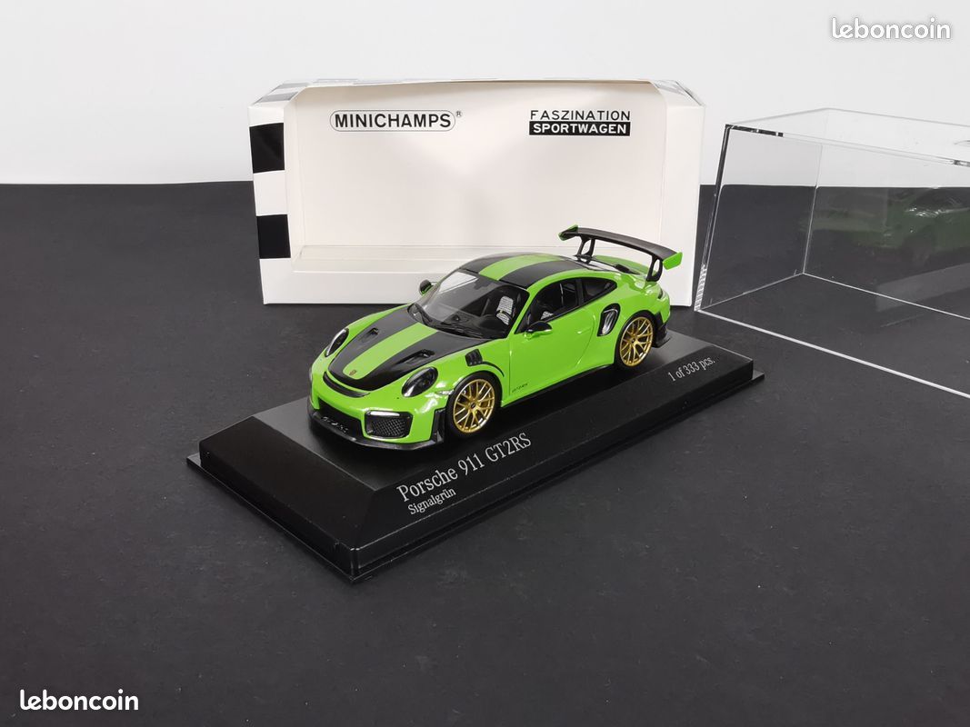 Miniature Porsche 911 GT2 RS 2018 - Vert, Jantes Magnésium Argent - Minichamps 1/18 - NEUVE