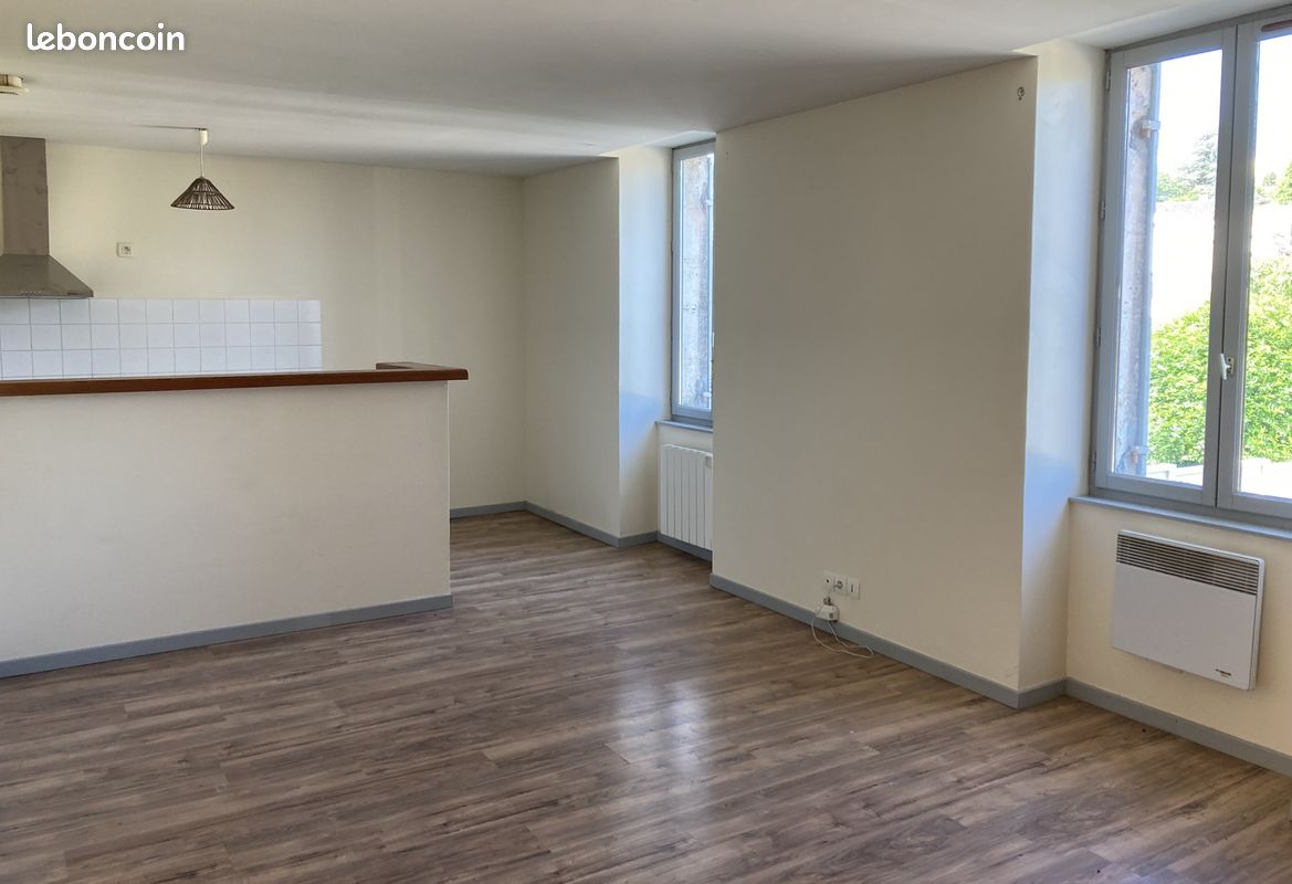 Maison 3 pièces 60 m² - La Sauve 33670 (image principale 0)