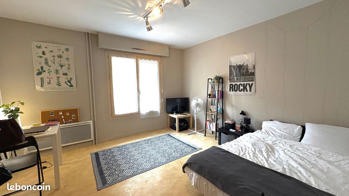 Appartement 1 pièce 27 m² · à Niort · 27 m² · 445 €