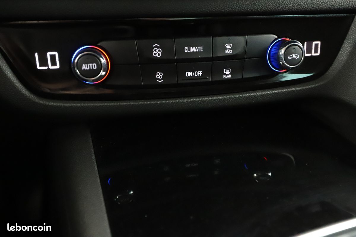 Opel Insignia Grand Sport 1.6 Diesel Innovation 136 ch (image 19)