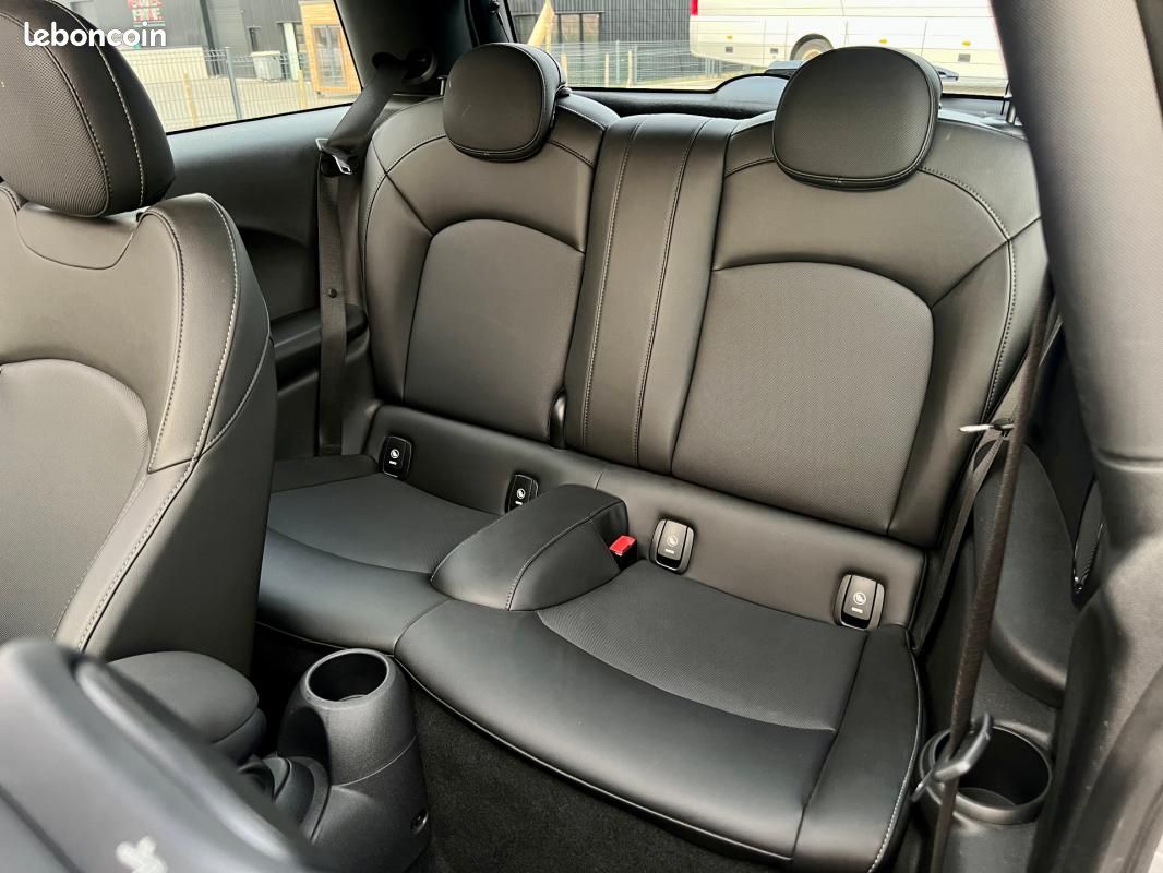 Mini 3 portes HATCH F56 LCI Cooper 136CH BVA7 Edition Greenwich - Faible KM* Suivi Mini* CarPlay (image 12)