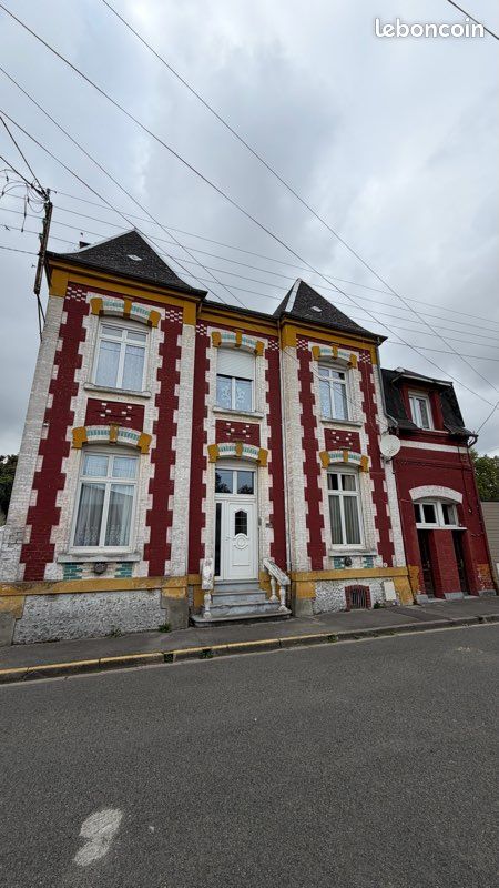 Maison 10 pièces 230 m² · à Dargnies · 230 m² · 290 000 €