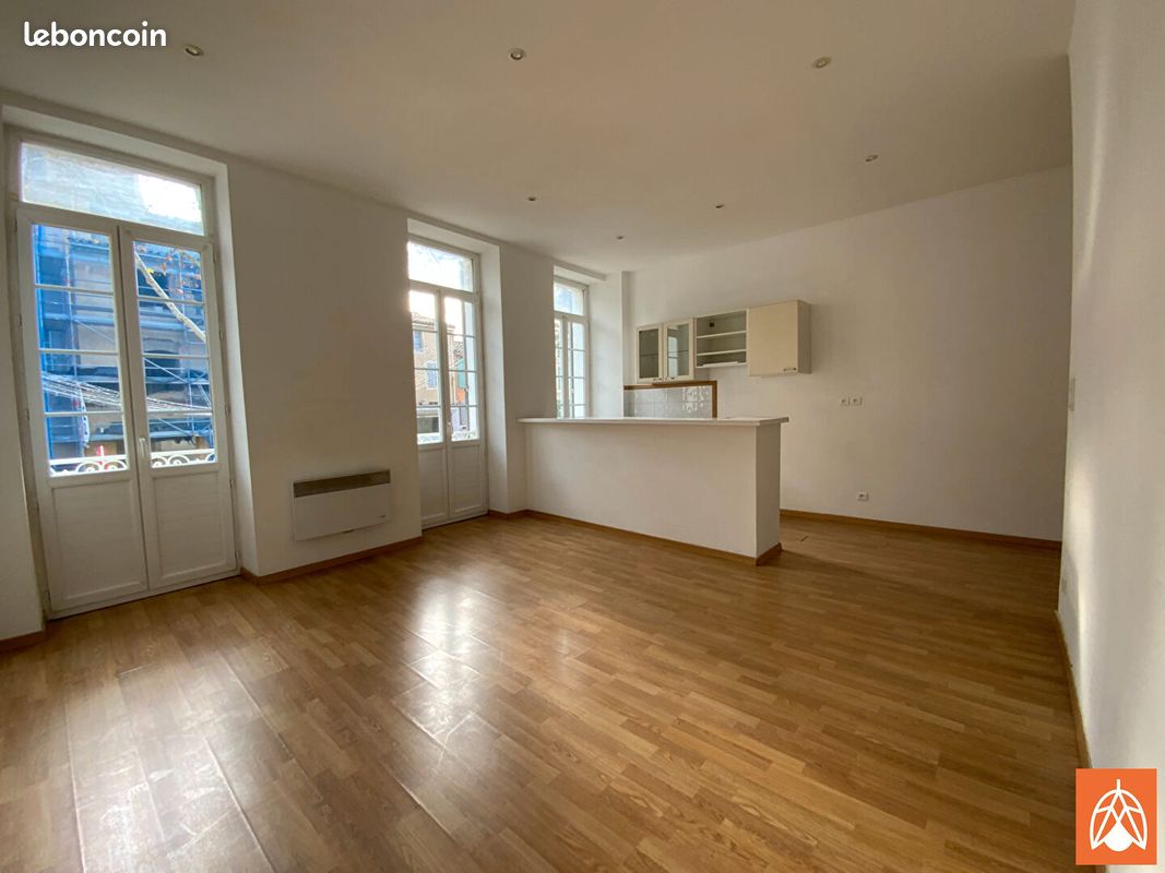 Appartement 3 pièces 74 m² · à Salon-de-Provence · 74 m² · 720 €