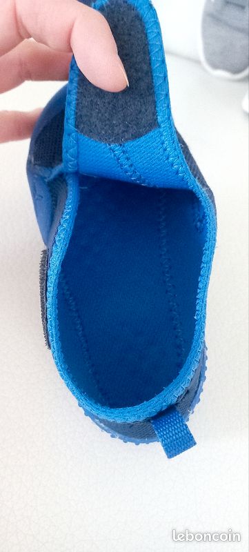 Lot de chaussures garçon taille 26 (image 6)