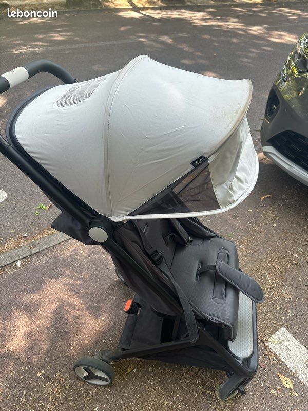 Poussette canne compacte pliable (image 2)