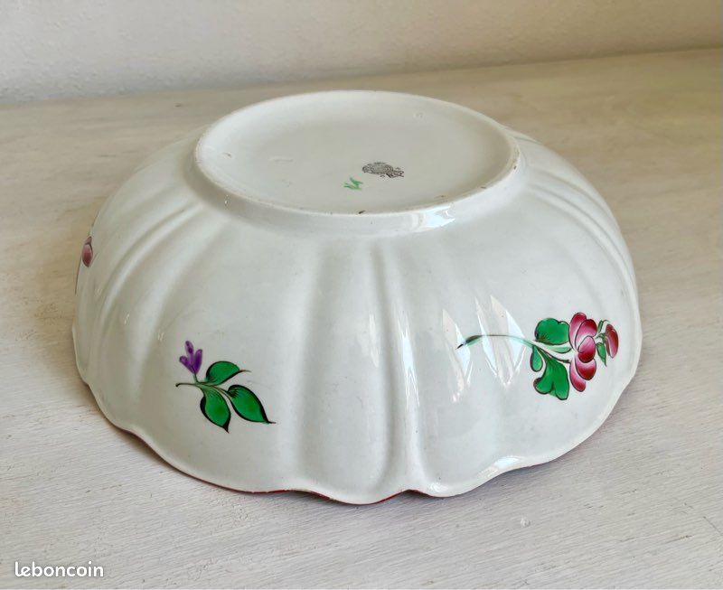 Saladier en faïence ancien/grand plat de service/corbeille à fruits, estampillé KG en porcelaine de LUNEVILLE France, au joli décor floral, modèle Réverbère, vintage et tendance (image 4)