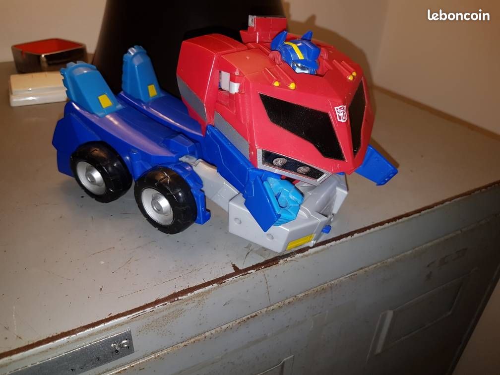 Robot camion (image 1)