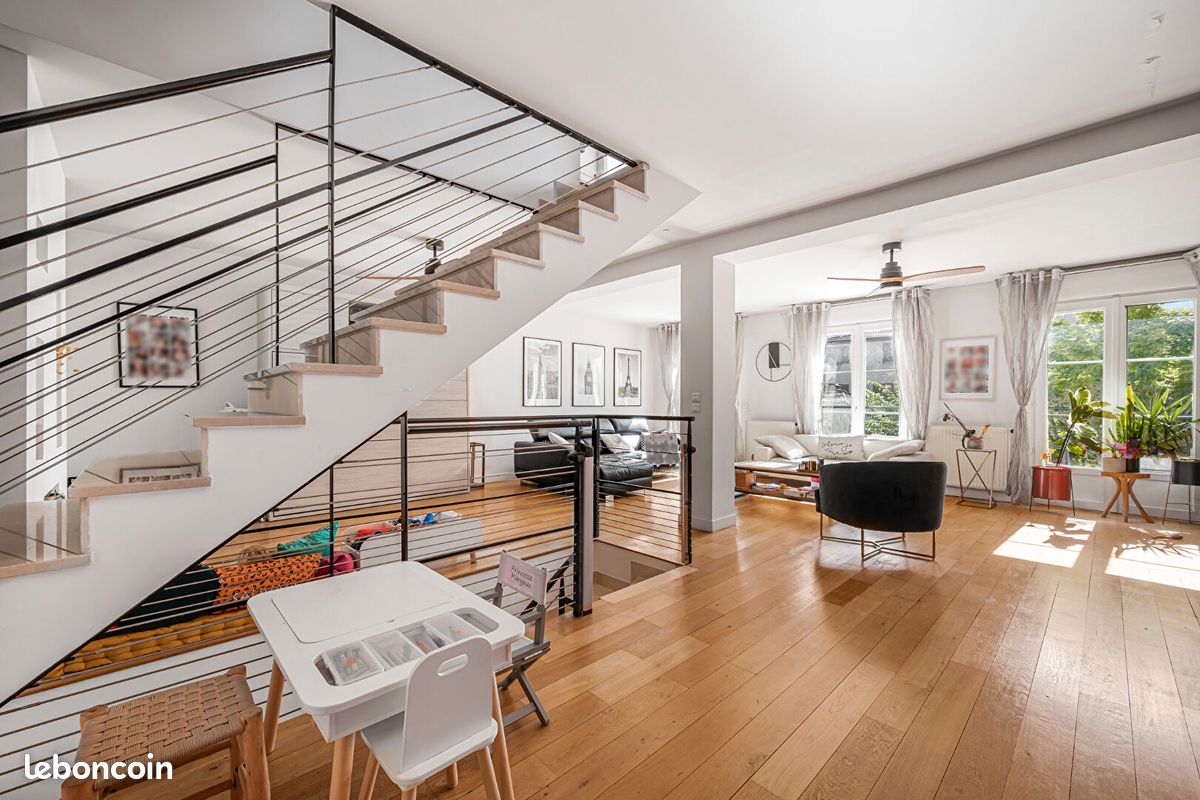 Maison 7 pièces 230 m² · à Clamart · 230 m² · 1 249 000 €