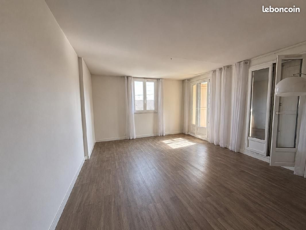 Appartement 2 pièces 57 m² · à Persan · 57 m² · 155 000 €