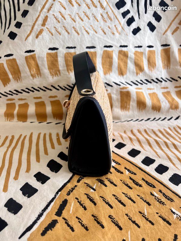☀️ Sac à main bandoulière & pochette 2 en 1 en paille & cuir noir pour un style bobo chic cet été (image 2)