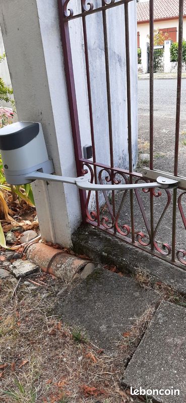 Moteur de portail à battant (image 1)