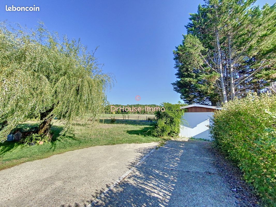 Pavillon 5 pièces 141 m² - Sers 16410 (image principale 9)