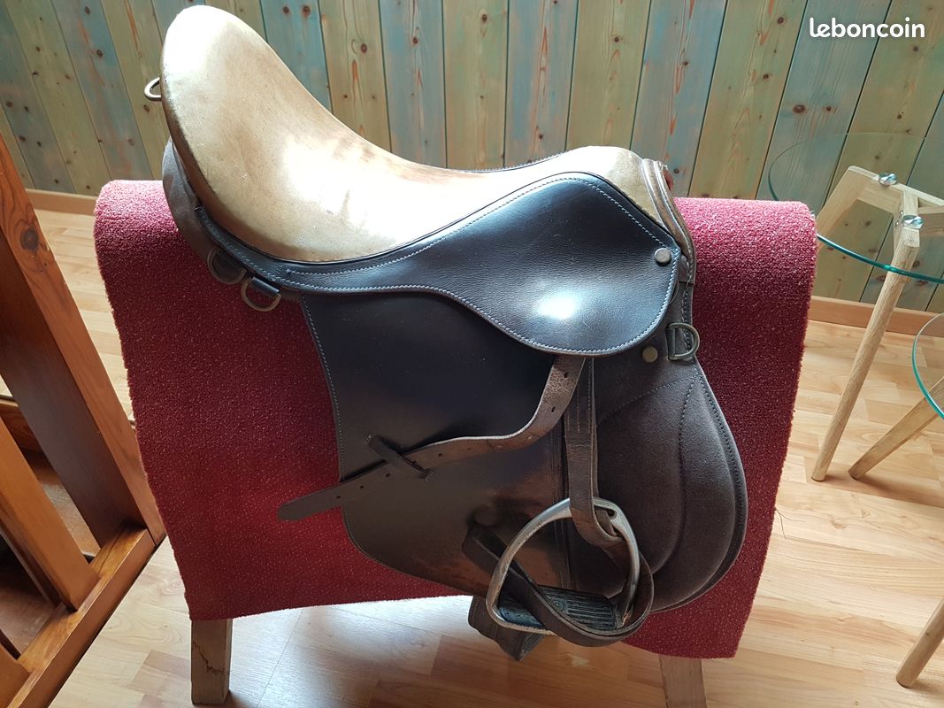 Selle d'équitation (image 2)