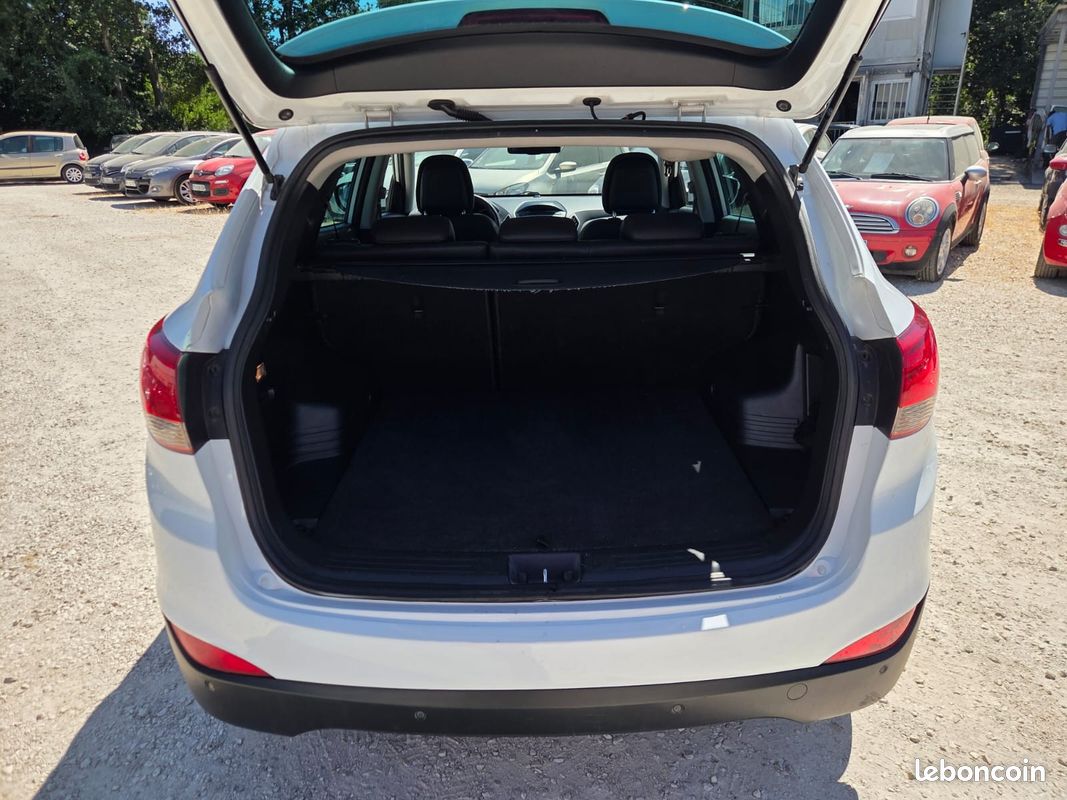 HYUNDAI ix35 1.7 CRDi 115 2WD Pack Confort (image 11)