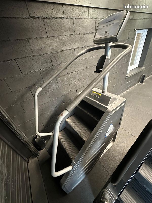 Escalier fitness Nautilus (pour pièces) (image 2)