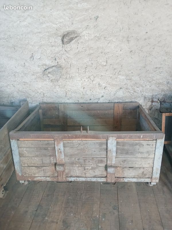 Caisse agricole remorque (image 1)