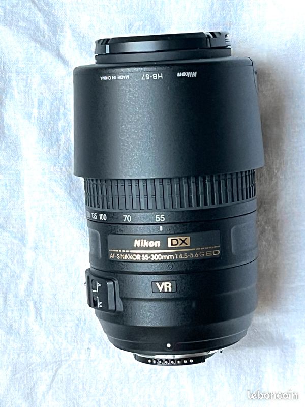 Nikon AF-S DX NIKKOR 55-300mm f/4.5-5.6G ED VR Noir