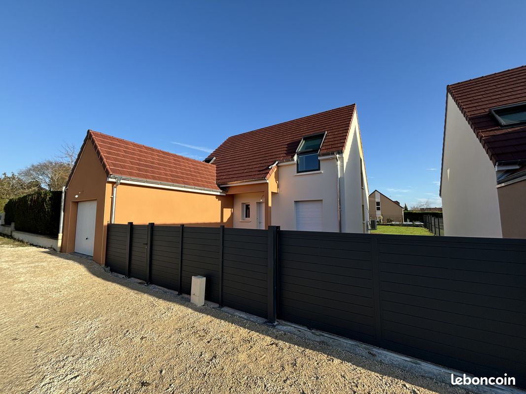 Maison 5 pièces 144 m² · à Norges-la-Ville · 144 m² · 375 000 €
