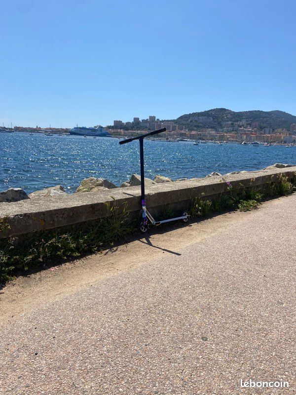 Trottinette freestyle (image 2)
