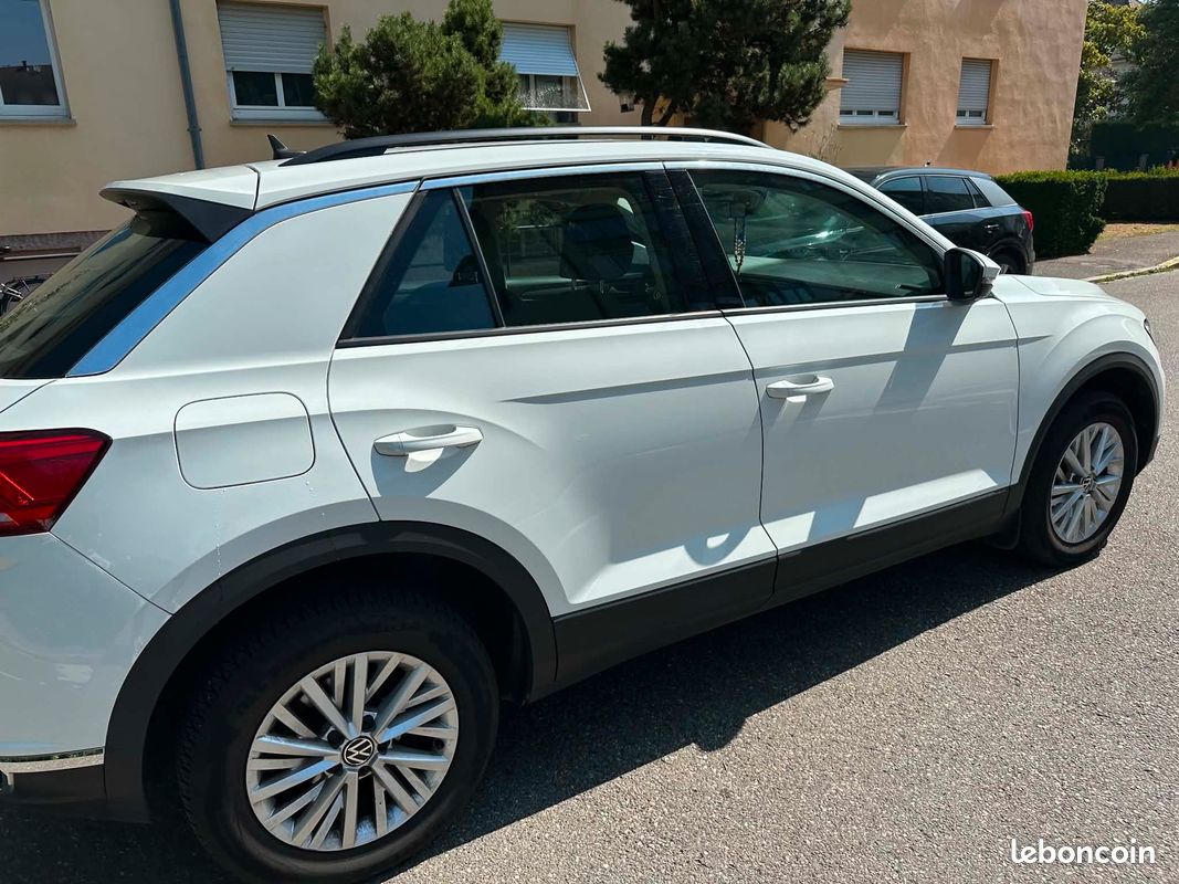 Volkswagen T-Roc 1.0 TSI 110 Ch Lounge (image 2)