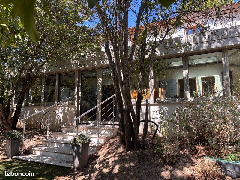Maison 6 pièces 130 m² · à Cabriès · 130 m² · 950 000 €
