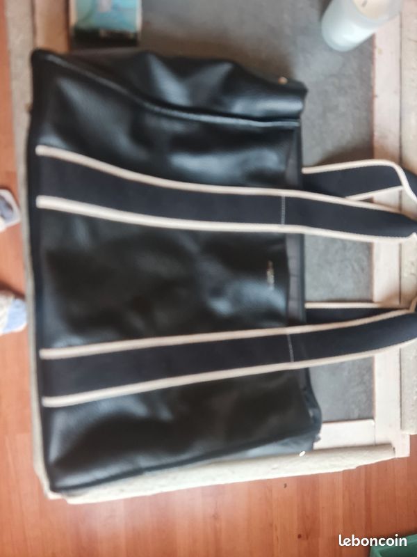 Grand sac à main (image 1)