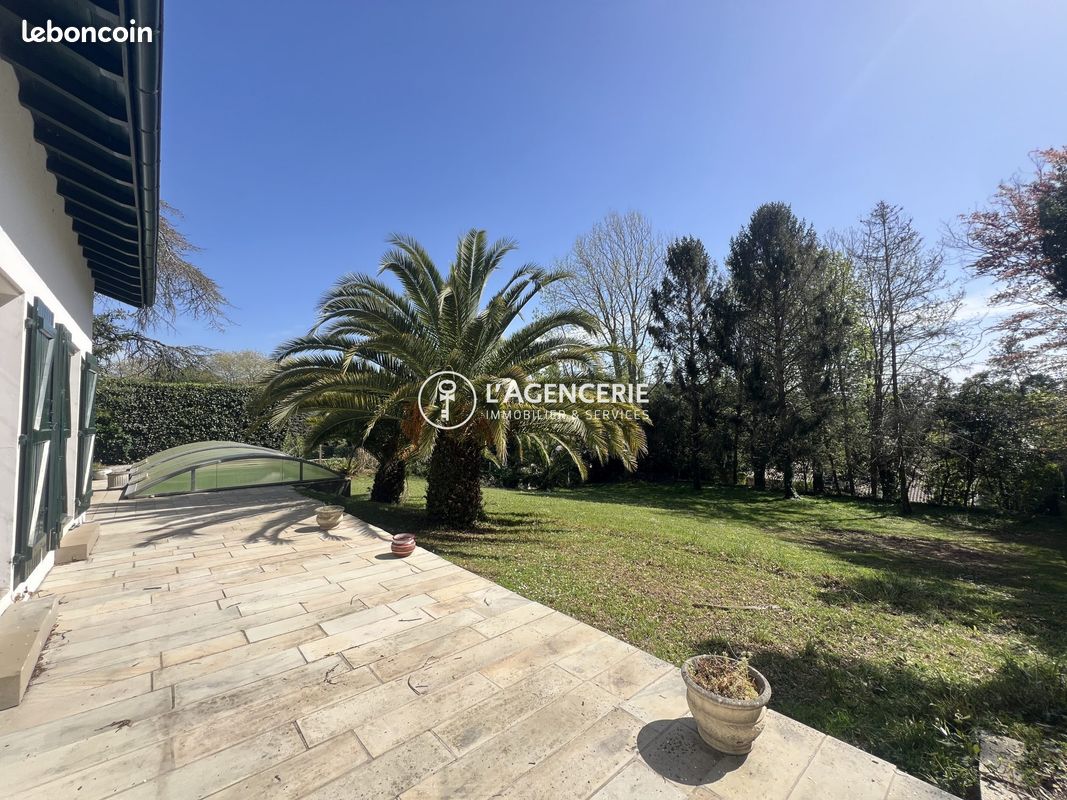 Maison 7 pièces 238 m² · à Biarritz · 238 m² · 1 595 000 €