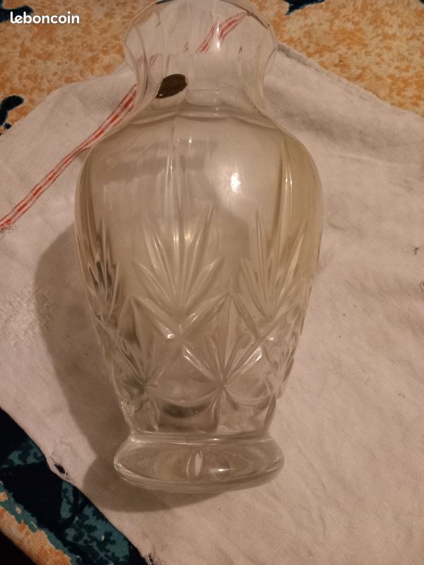 Vase moderne neuf cristal d'arques (image 1)