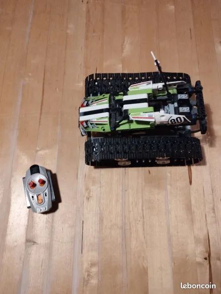 Lego - 42065 - Le Bolide sur Chenilles Télécommandé (image 2)