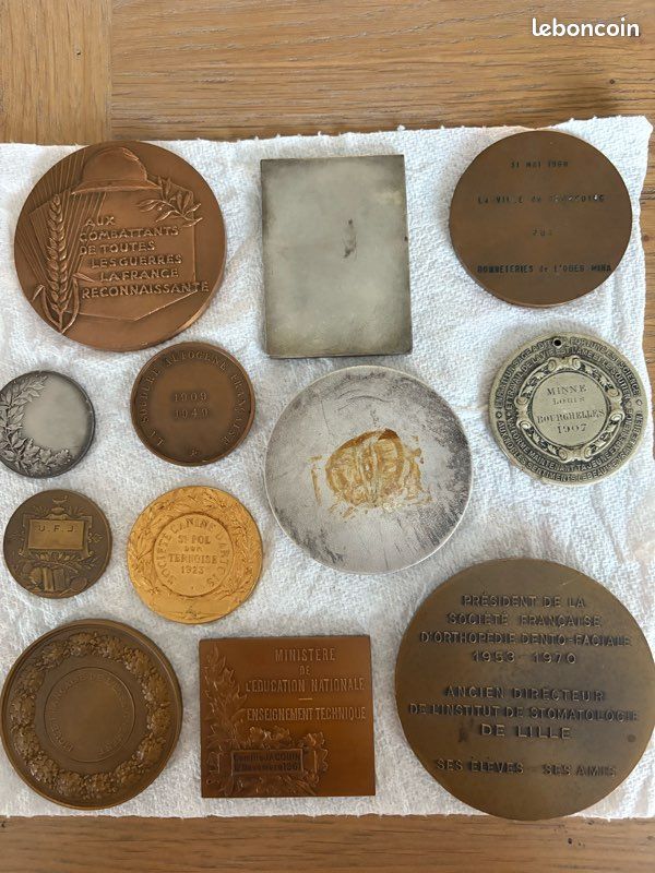 Lot De 25 Médailles Et Jetons Vintage Art - Collection Succession - État Très Bon