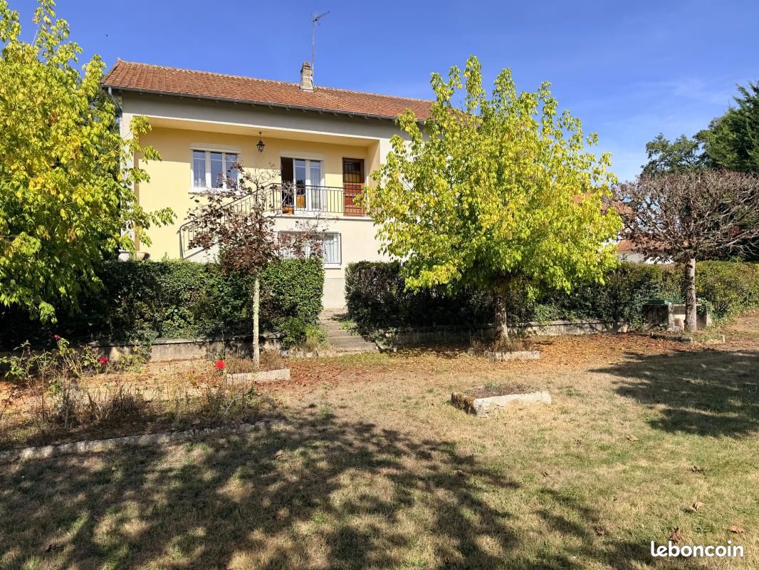 Maison 5 pièces 171 m² · à Veyrac · 171 m² · 178 000 €