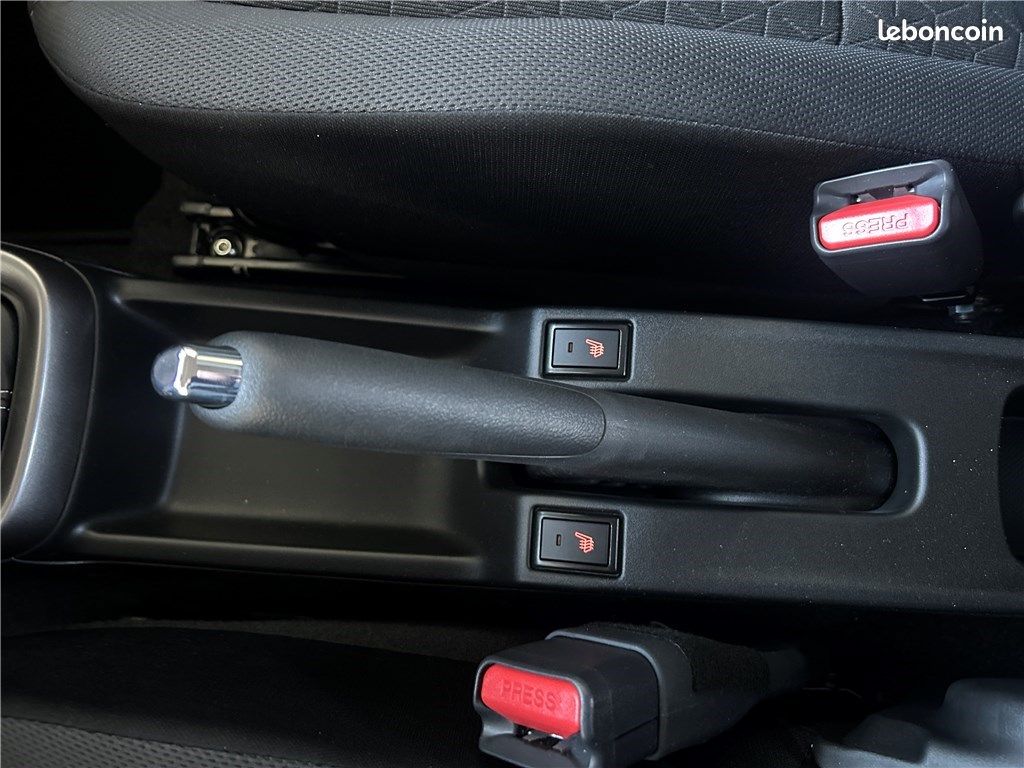 Suzuki Swift IV 1.2 DUALJET HYBRID Pack (image 22)