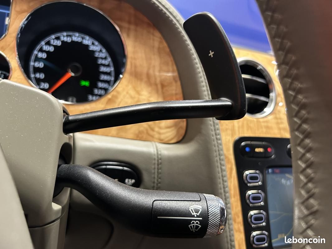 Bentley Continental FLYING SPUR 6.0 W12 560 - AWD *1ERE MAIN CARNET COMPLET (image 31)