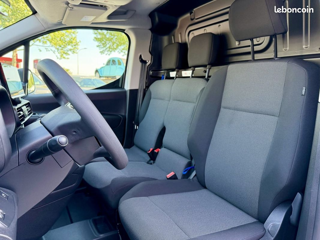 Citroën Berlingo (3) 1.5 BLUEHDI 100 Taille M PLUS (image 9)